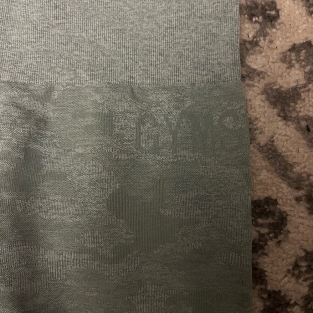 Cinched Gymshark Green Camo Leggings - Picture 5 of 8